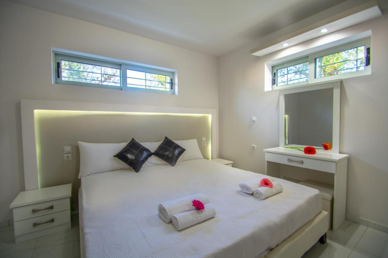 別墅 Zante Lagos Homes Treehouse And
