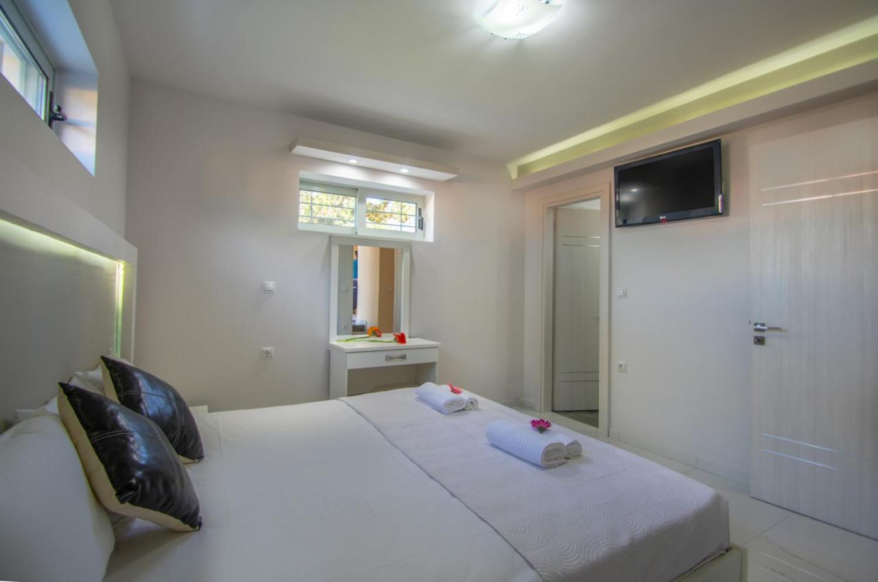 Villa Zante Lagos Homes Treehouse And *