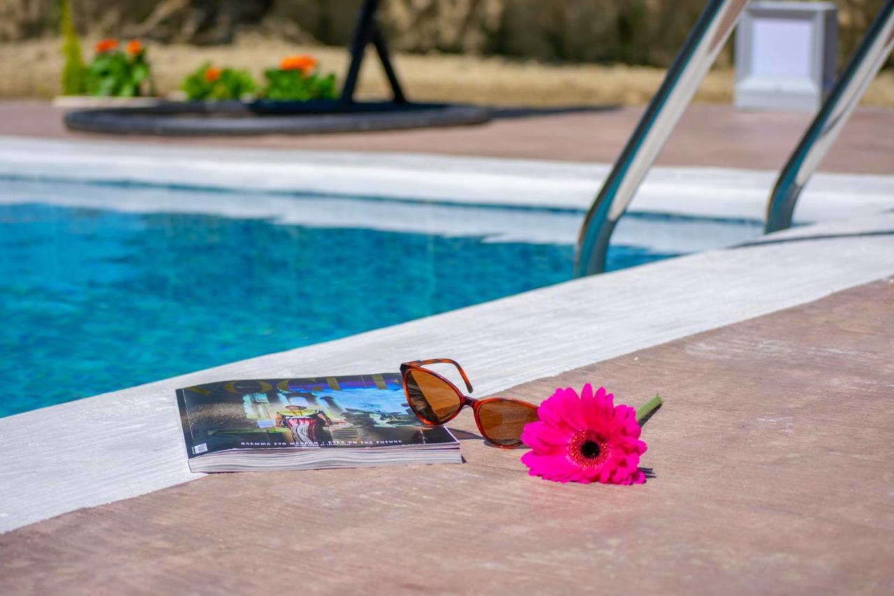 Zante Lagos Homes Treehouse And Villa